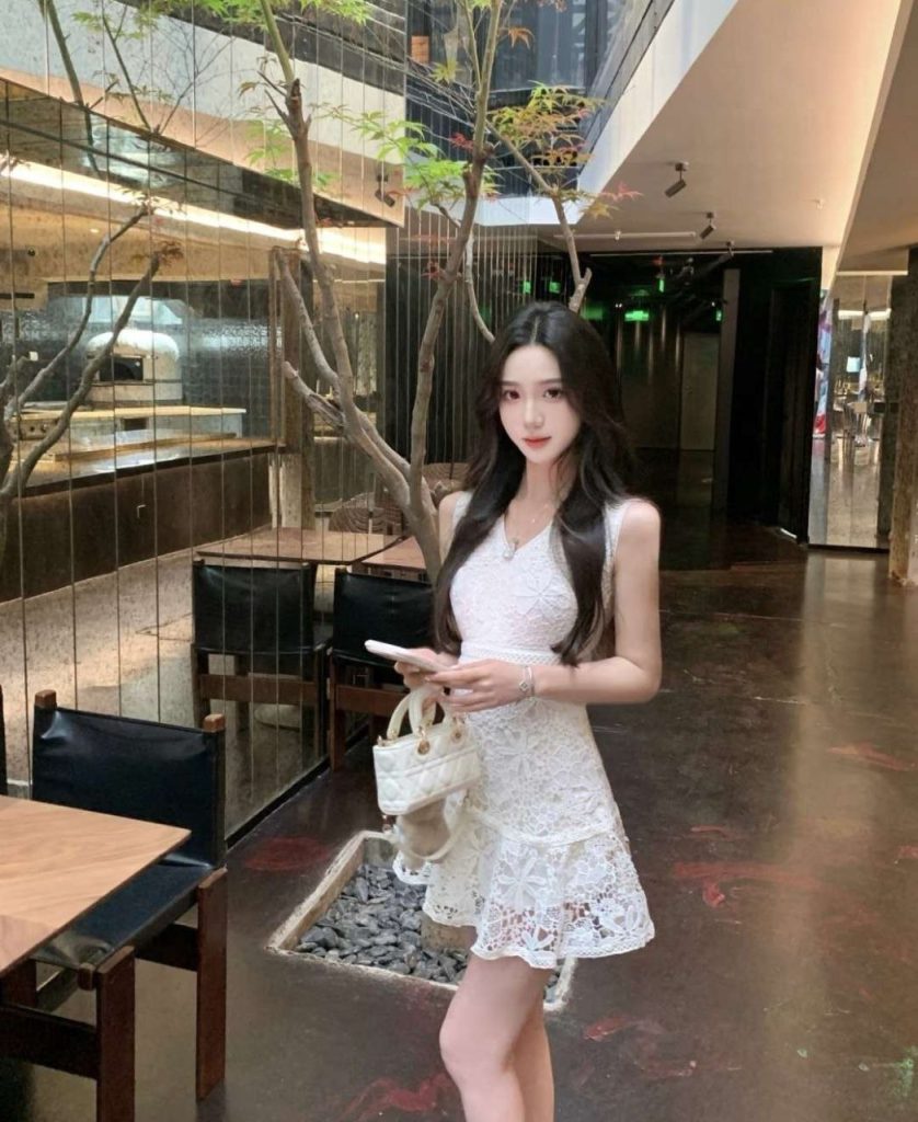 南京外围 领家妹妹兼职肤白貌美大长腿 1 1000017875