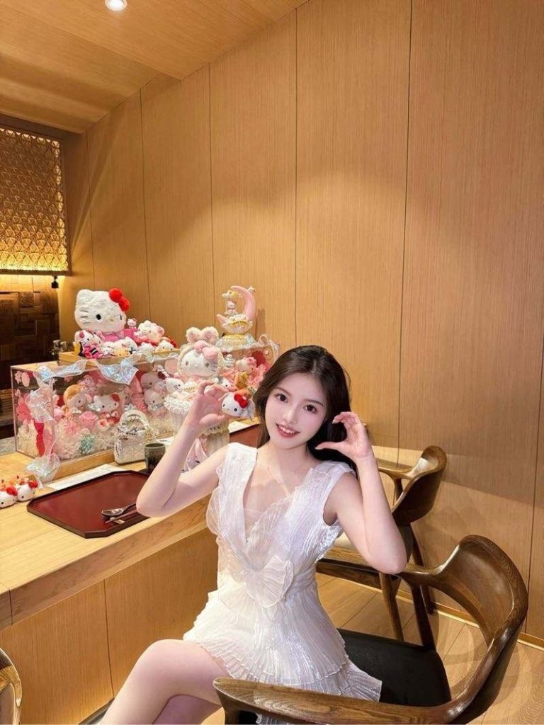 武汉外围 初恋女友feel 全身雪白上下粉嫩 4 1000021974